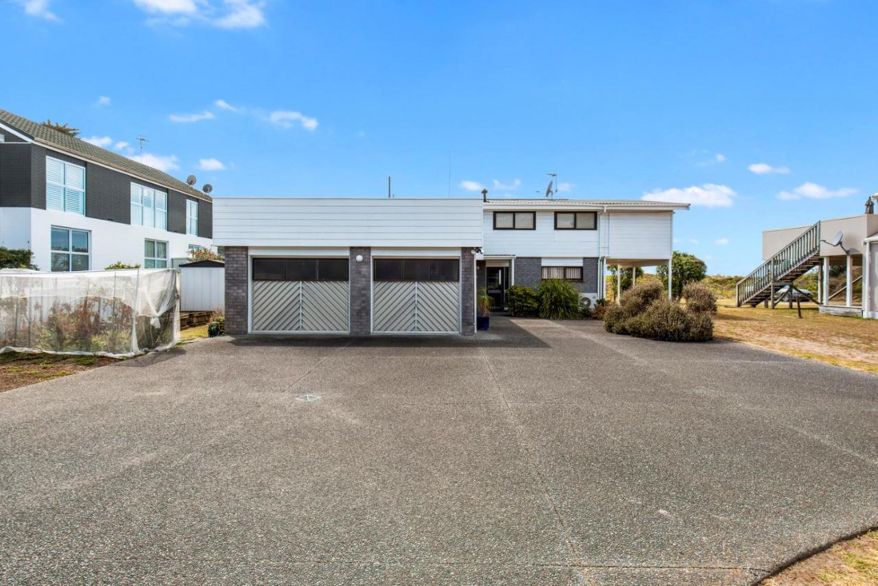 Oceanside Bach - Mount Maunganui Holiday Home Bagian luar foto